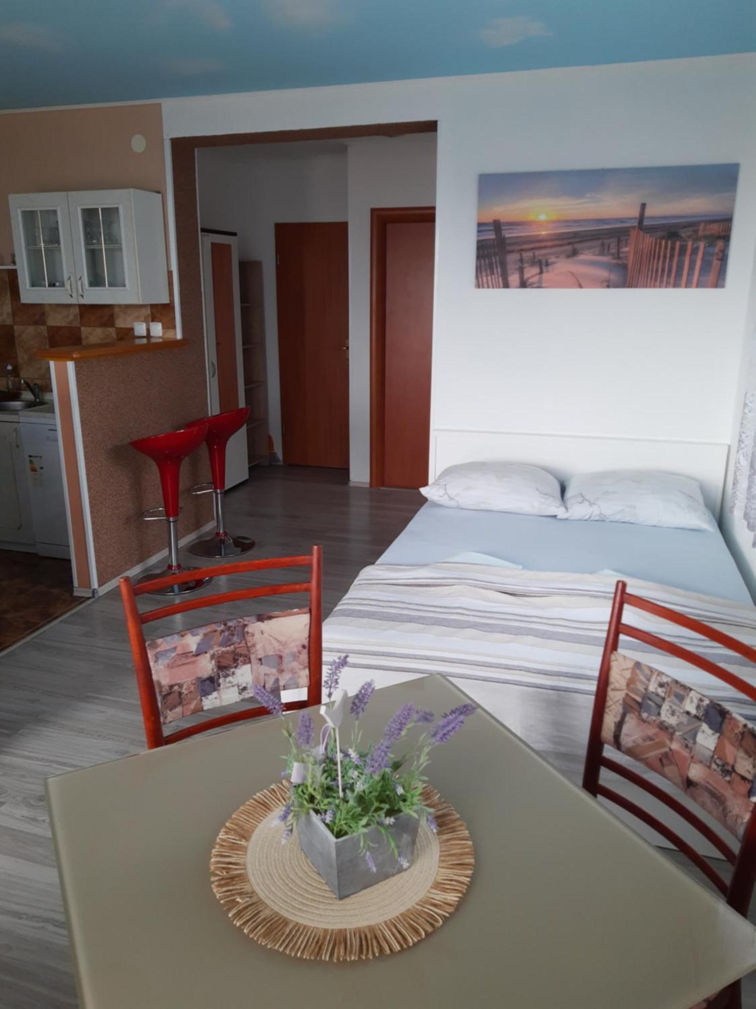 Apartmani Kalajevo Crikvenica Exteriör bild